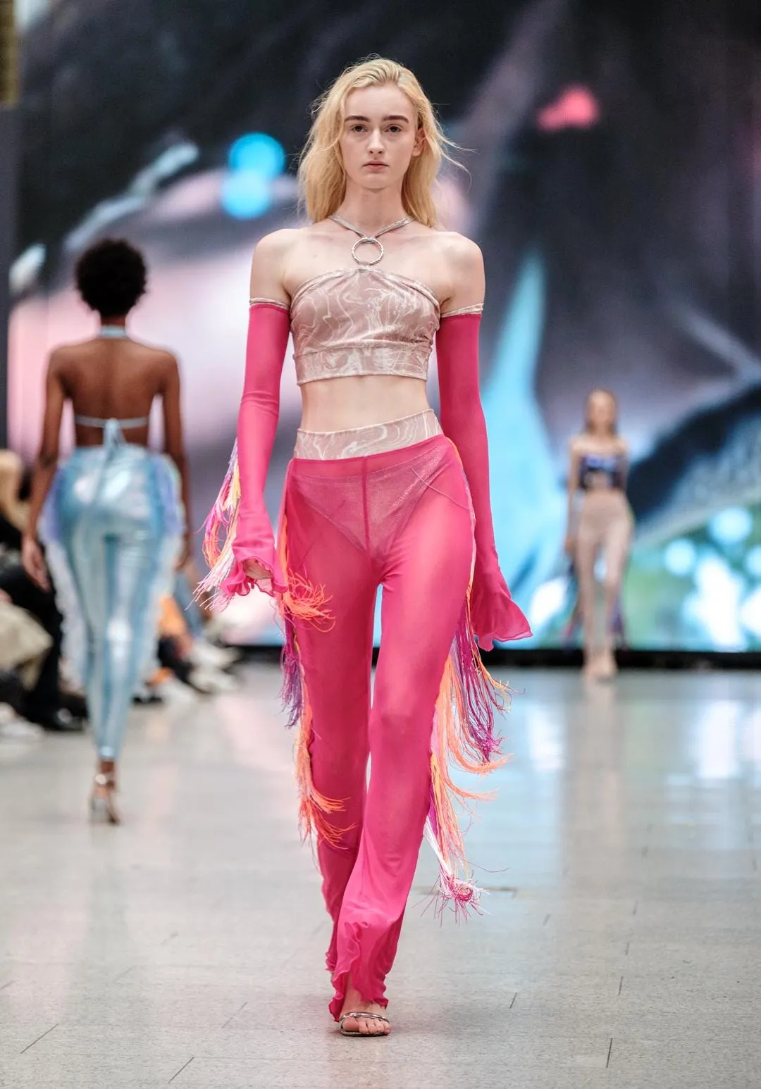 BERLIN FASHION WEEK Summer 02 "Fire Set"